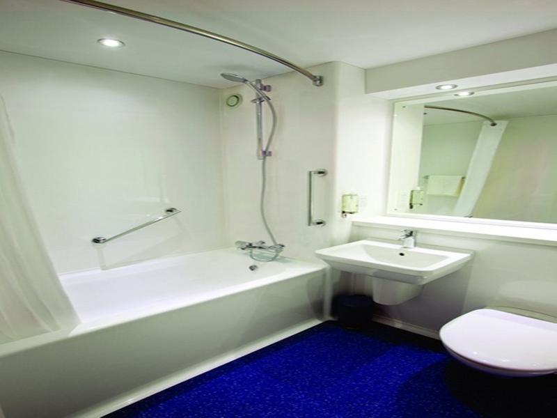 Travelodge London City Airport المظهر الخارجي الصورة