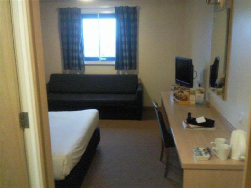 Travelodge London City Airport المظهر الخارجي الصورة