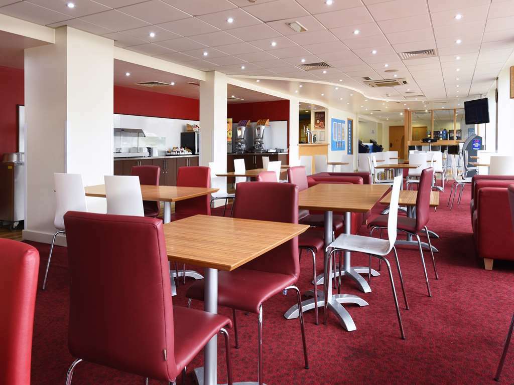 Travelodge London City Airport المطعم الصورة